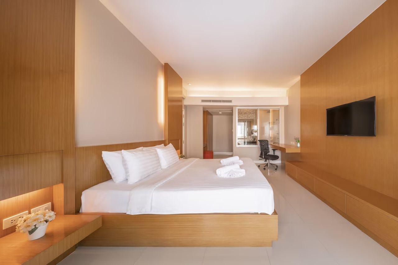 At115 By Rompo Mansion Hotell Bangkok Exteriör bild